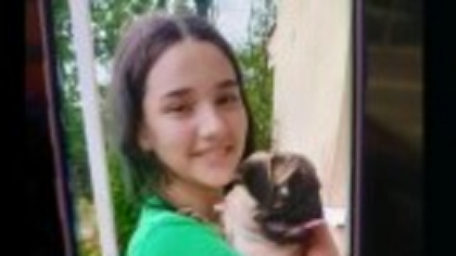 O fată de 12 ani din Târgu Mureș a dispărut de acasă și nu s-a mai întors. Poliția cere ajutorul populației. FOTO