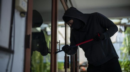 O nouă metodă folosită în jafuri a îngrozit Italia: hoţii sunau pe fix şi se dădeau drept poliţişti. Ce urma apoi