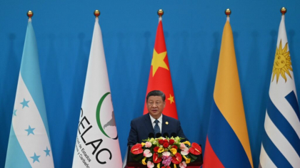 China își extinde influența pe glob: Xi Jinping oferă 10 miliarde de dolari Americii Latine
