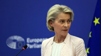 Politico: Von der Leyen face concesii din bugetul UE pentru a obține susținere la moțiune. Se fac presiuni pentru „formula Berlin”