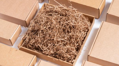 Hartia de umplutura, un paradox când vine vorba de ambalarea coletelor