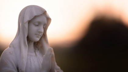 Italia: A fost dezlegat misterul statuii Fecioarei Maria care plânge cu lacrimi de sânge. Cui aparține ADN-ul (VIDEO)