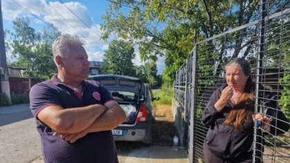 Cum văd oamenii de pe strada Viselor din Gulia, Dâmbovița, duelul dintre Nicușor Dan și George Simion: „Speranța ar fi să iasă președinte și să dea țara peste cap!” I VIDEO