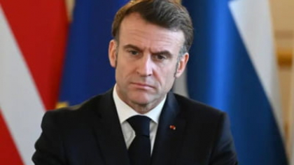Macron dezaprobă ”foarte puternic” taxele vamale impuse de Trump și cere CE ”să accelereze pregătirea de contramăsuri credibile”