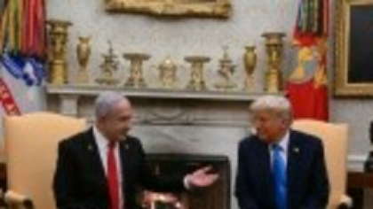 Israelul intensifică bombardamentele în Gaza, în timp ce Donald Trump vizitează Golful ignorându-şi vechiul aliat