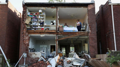 Tornade devastatoare în Missouri și Kentucky: cel puțin 21 de morți și pagube uriașe