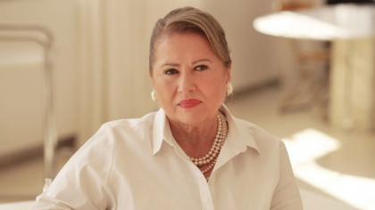 Business MAGAZIN. Cine este Adriana Goleanu, care prin afacerea Lotus Cosmetics vinde o alternativă vegană pentru Botox. ”Oricât de bun este un produs cosmetic românesc, încă primează produsele de import. Producţia este grea, dar vânzarea şi mai grea”