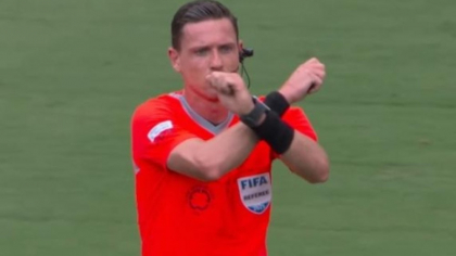 Ce semnifică semnul X făcut cu brațele de arbitru la meciul Real Madrid - Pachuca, de la Mondialul Cluburilor