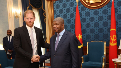 Prințul Harry vizitează Angola, repetând călătoria Dianei din 1997: dorește dezamorsarea minelor terestre