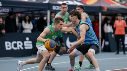 Sezonul 20 al Sport Arena Streetball începe spectaculos: pe fundul unui lac!