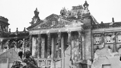 9 mai: Ziua în care s-a semnat capitularea necondiționată a Germaniei. Sfârșitul celui de-Al Doilea Război Mondial pe teatrul european de război