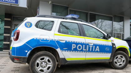 Sesizare privind un posibil incident electoral în Olt: alegători însoțiți în cabina de vot