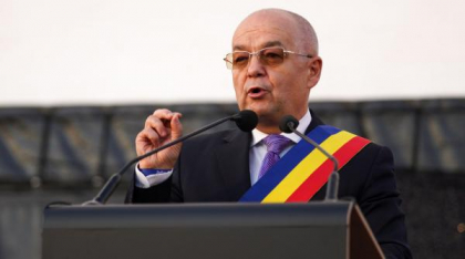 Emil Boc îi face „papagali” și „populiști” pe membrii USR, în Consiliul Local: „Sunteți cu TVA în gură și susțineți majorarea”