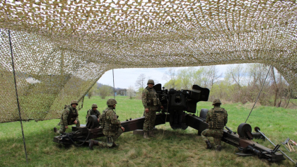 Exerciţiul militar în poligonul Cincu. Mai multe convoaie militare tranzitează șoselele din județul Brașov