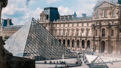 Angajații muzeului Louvre au intrat în grevă din cauza numărului mult prea mare de turiști