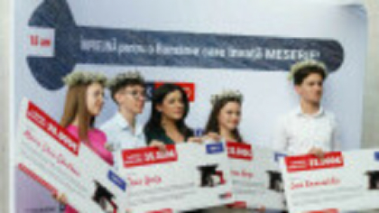 PRO TV sprijină excelența din sate izolate prin burse de 140.000 de euro oferite la Gala BookLand