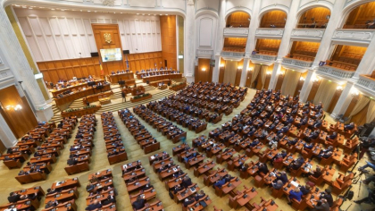 Lista invitaților la învestirea noului președinte Nicușor Dan. Foștii președinți și oficiali de rang înalt, prezenți la eveniment