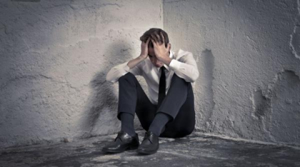 Studiul care spulberă mitul: Singurătatea nu e ca fumatul a 15 țigări pe zi