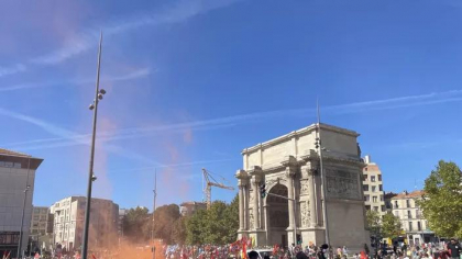 Sindicatele franceze dau guvernului un ultimatum