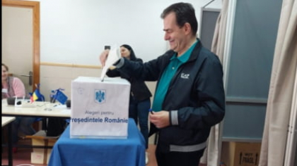 De unde a votat Ludovic Orban la alegerile prezidențiale. „Un eveniment fericit de familie m-a adus pe coasta Atlanticului FOTO