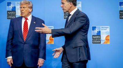 Șeful NATO neagă că l-a numit pe Trump „tătic&amp;quot; și explică controversa