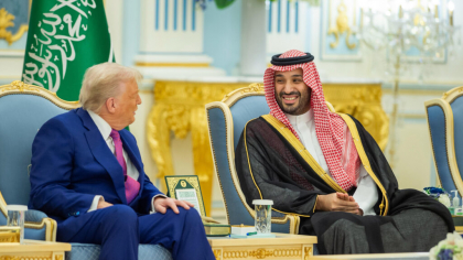 Trump anunță ridicarea sancțiunilor pentru Siria și obține investiții masive 600 de miliarde de dolari din Arabia Saudită