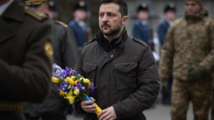Zelenski, mesaj dur împotriva Rusiei de Ziua Victoriei:"Idolul lor este un moș din Piața Roșie, cel care a luat milioane de vieți. Pentru noi, în schimb, eroii sunt printre noi" VIDEO