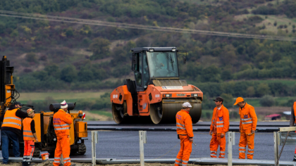 Care sunt investițiile prioritare pentru Guvernul Bolojan în infrastructura de transport