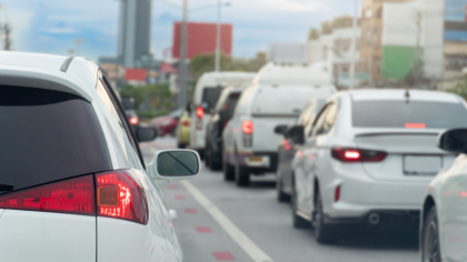 Codul Rutier 2025. Regulă obligatorie la parcare. Se aplică amendă de până la 1.000 de lei pentru frână