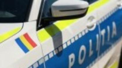 Trei bărbați, reținuți pentru înșelăciune prin metoda „Accidentul”. Victima, o femeie de 85 de ani