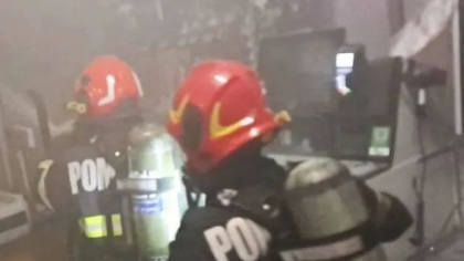 Incendiu la un supermarket din Oradea. Un client a necesitat îngrijiri medicale