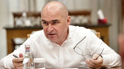Singura categorie pe care Guvernul Bolojan o „iartă” de plata CASS. Ce modificări de ultimă oră au mai apărut în Pachetul 2