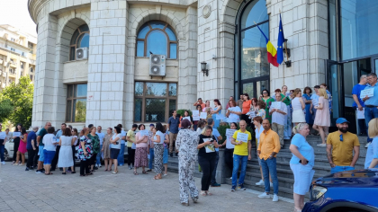 Sindicatele din Administrație ies în stradă