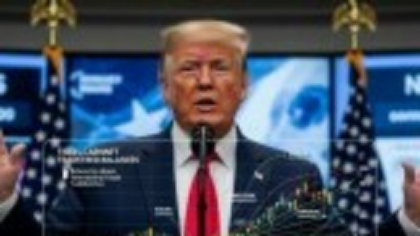 Trump amenință UE cu o ripostă: „Acum vor veni banii din tarife, sute de miliarde de dolari se revarsă în America”