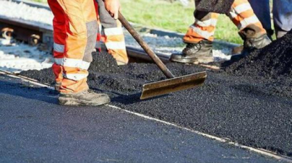 Au început forajele pentru consolidarea drumului spre Poiana Brașov