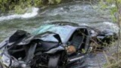 Un Ferrari a căzut într-un râu. Șoferul de 78 de ani și partenera sa au murit, în Spania