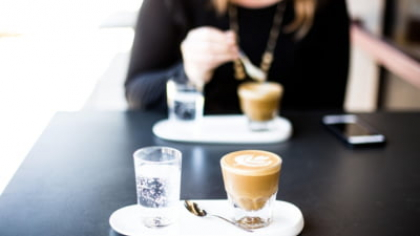Un director spune că își poate da seama cât de realizată este o persoană doar uitându-se cum își comandă cafeaua
