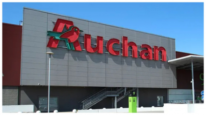Se închid 25 de magazine Auchan! Câți oameni își pierd locul de muncă