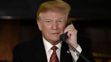 Trump Organization lansează un serviciu de telefonie mobilă și un smartphone denumit Trump Mobile. Cât costă noul telefon produs în SUA