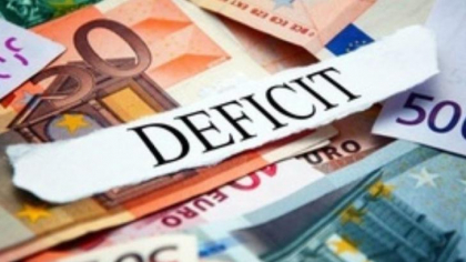 Deficitul bugetar al României amenință banii europeni și ratingul de țară