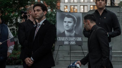 Zeci de oameni au fost concediați în SUA, după ce au făcut comentarii considerate nepotrivite despre moartea lui Charlie Kirk