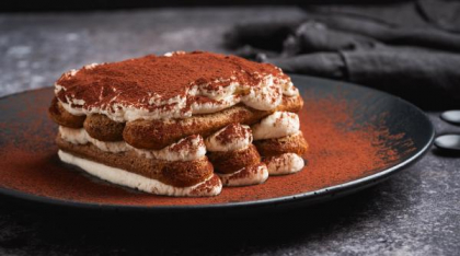 Tiramisu low carb: cum să te răsfeți fără să îți sabotezi dieta