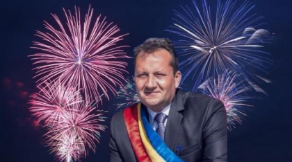 Zeci de mii de euro zboară pe spectacole și focuri de artificii, în plină criză la buget. Primar: „Ce fel de criză este în România?”