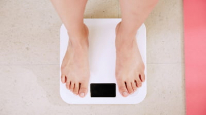 Aproape o treime dintre românii cu vârste de 18-30 de ani sunt supraponderali sau obezi. Studiu al Asociației Dieteticienilor din România