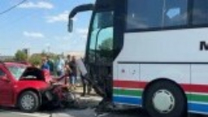 Grav accident pe șoselele din Bihor. Un bărbat și o femeie au murit, iar un copil de 6 ani, grav rănit