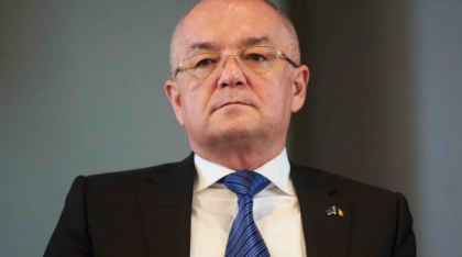 Ce spune Emil Boc despre viitorul premier: &amp;quot;Ora astrală este la președintele Nicușor Dan. El va pune stiloul pe hârtie&amp;quot;