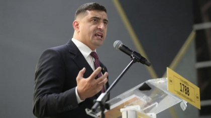 Minciuna lui George Simion privind casele de 35.000 de euro, taxată și de agențiile de publicitate: „Nu e doar fals, ci şi periculos”