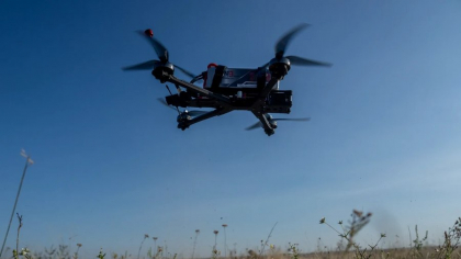 Liber la doborât dronele rusești în spațiul aerian românesc. Ilie Bolojan a promulgat legea contestată de suveraniști