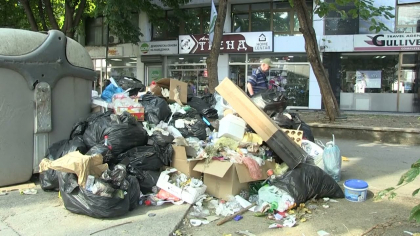 VIDEO. Colapsul sistemului: Capitala Macedoniei de Nord este îngropată în gunoaie