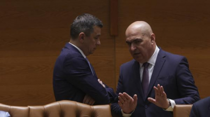 Guvernul a fost dat în judecată pentru că amână alegerile din Capitală. Începe războiul Coaliției pentru candidați